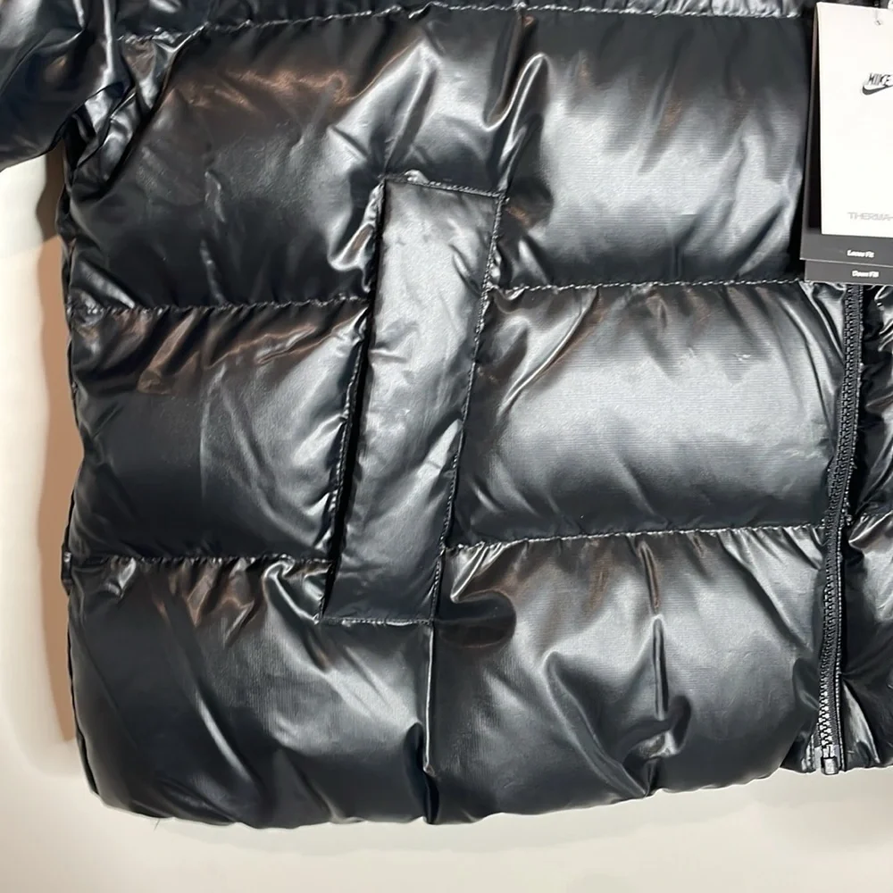 Nike | Women’s Black Therma Fit Down Filled Puffer Loose Fit Coat Size XL NWT